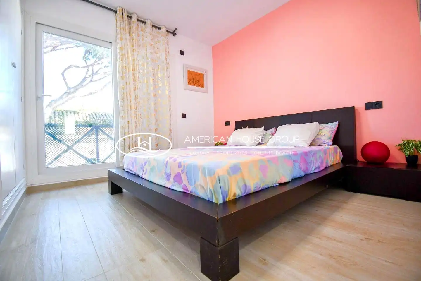 Dormitori de Casa o xalet en venda en Chiclana de la Frontera amb Aire condicionat, Jardí privat i Terrassa