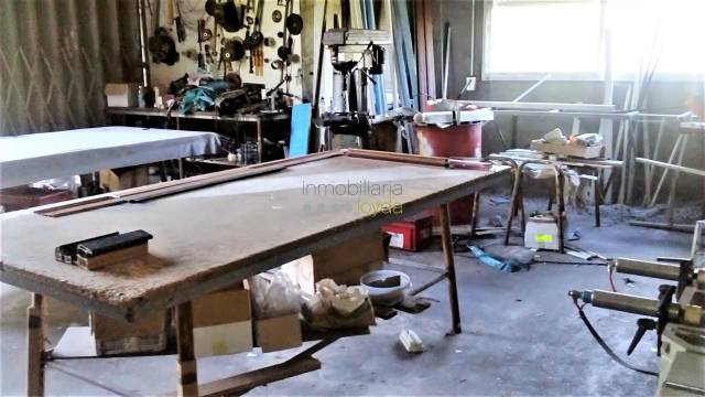 Local comercial en Alquiler en Mos