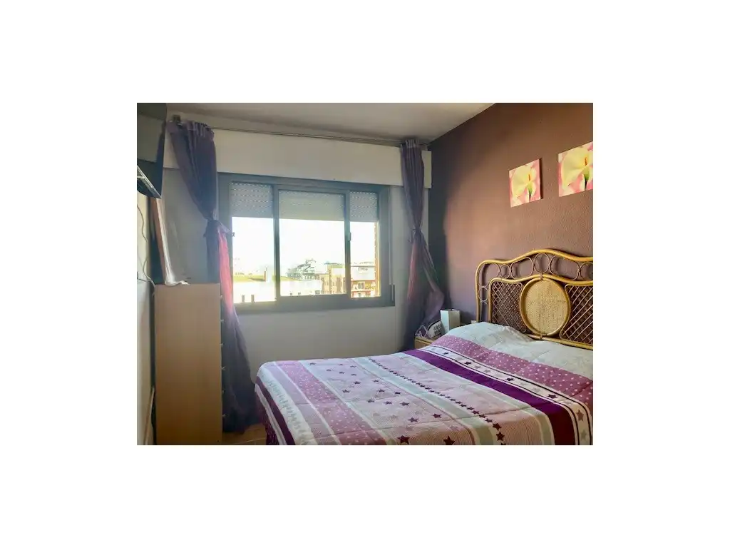 Dormitori de Apartament en venda en Calella