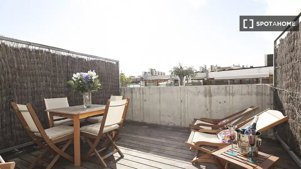 Terraza de Apartamento para compartir en Barcelona con Aire acondicionado, Calefacción y Terraza