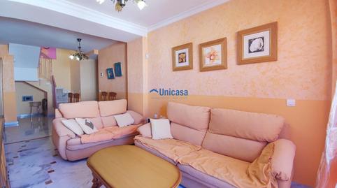 Foto 3 de Àtic en venda a Los Almendros - El Limonero - El Tomillar, Málaga Capital