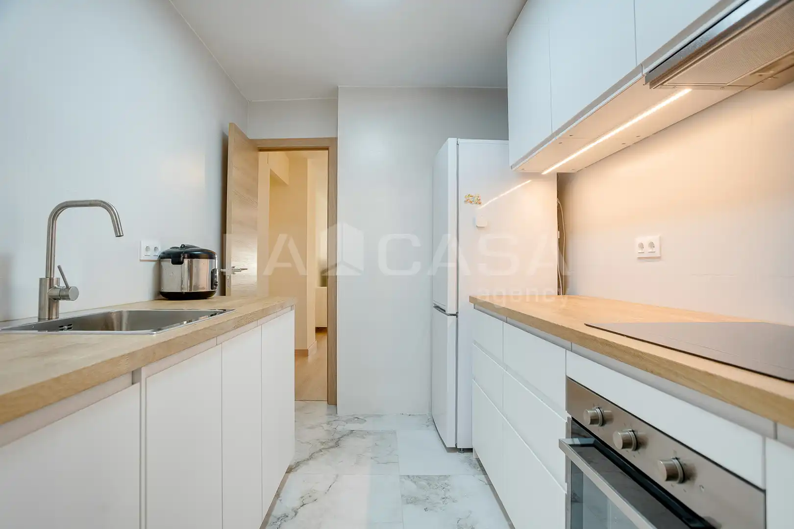 Cocina de Piso en venta en Barcelona con Calefacción y Balcón
