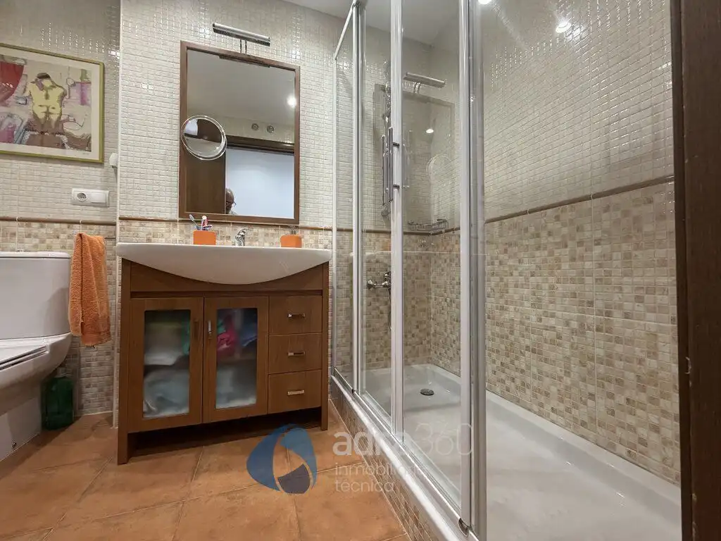 Bathroom of Flat for sale in Sojuela  with Heating, Private garden and Storage room