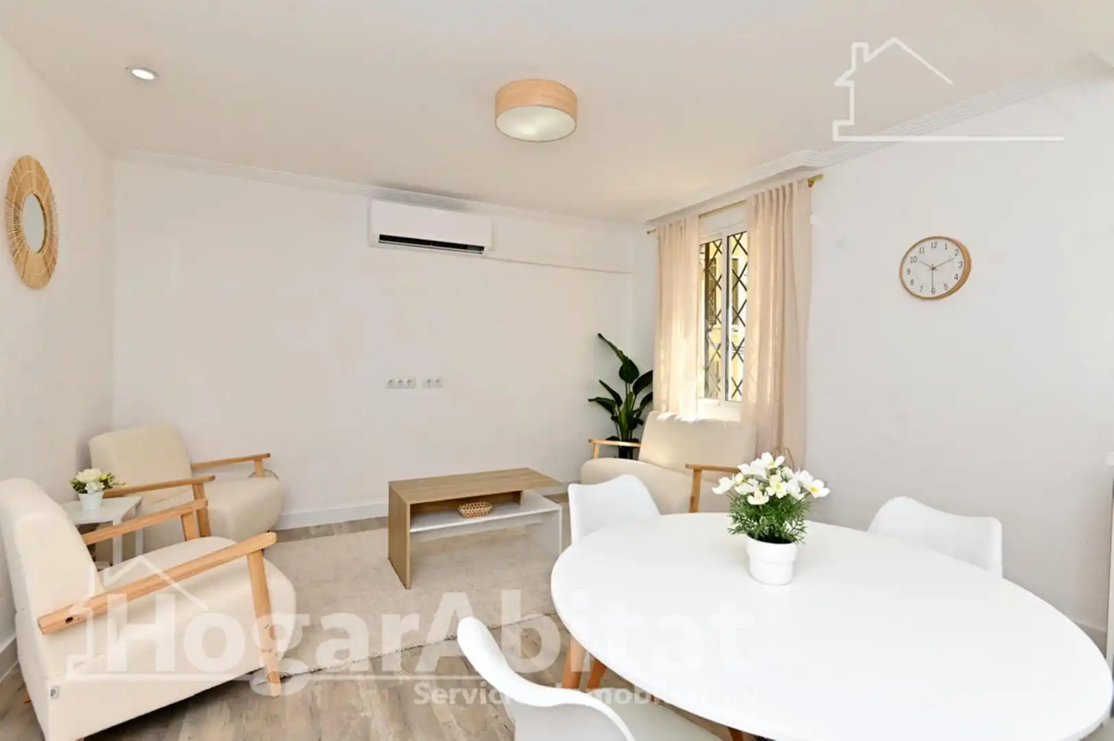 Vista exterior de Piso en venta en Valencia con Aire acondicionado, Calefacción y Amueblado
