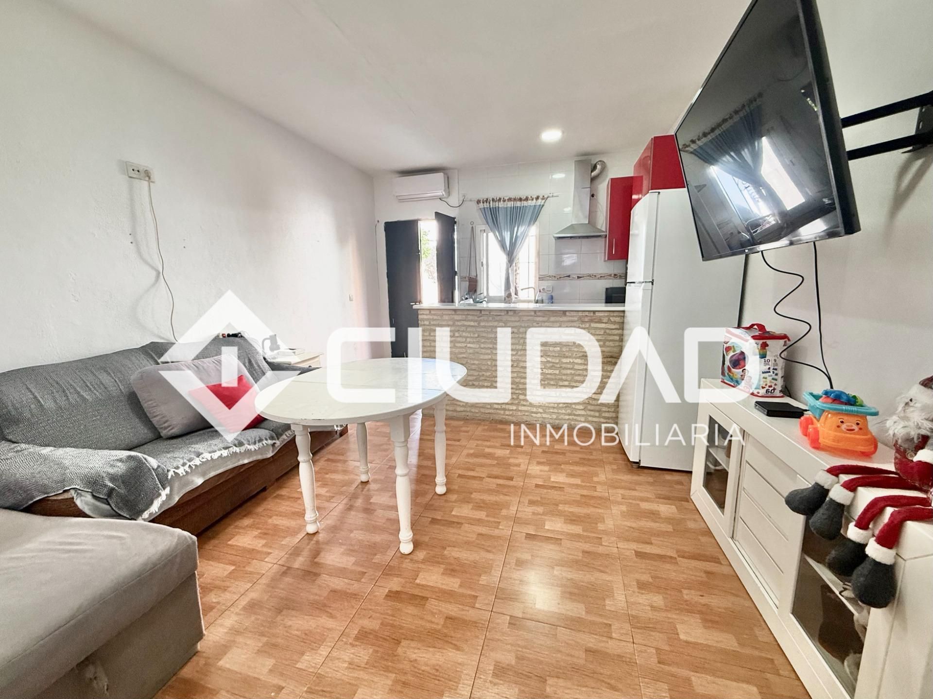 Kitchen of Houses for sale in El Cuervo de Sevilla