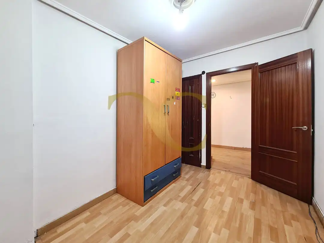Pis en venda a Calle Aureliano San Román, Milán - Pumarín