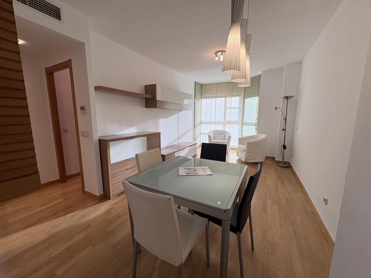 Dining room of Flat to rent in  Madrid Capital  with Air Conditioner, Heating and Parquet flooring