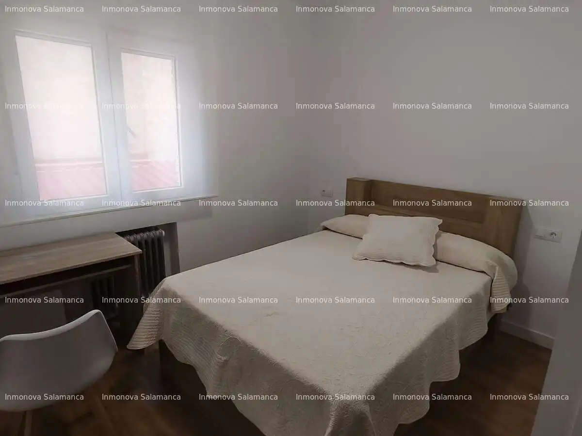 Schlafzimmer von Wohnung zur Miete in Salamanca mit Heizung, Terrasse und Möbliert