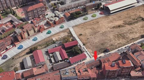 Foto 2 de Edifici en venda a Calle Gómez Salazar, La Vega - La Sal, León Capital