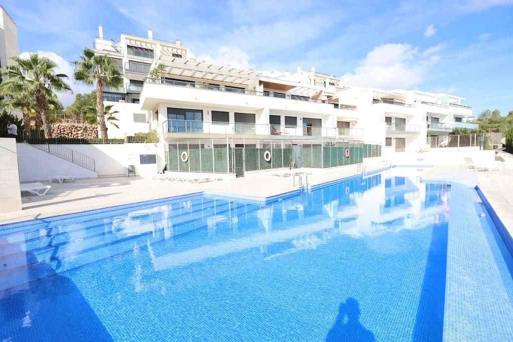 Piscina de Apartament en venda en Orihuela amb Aire condicionat, Terrassa i Piscina