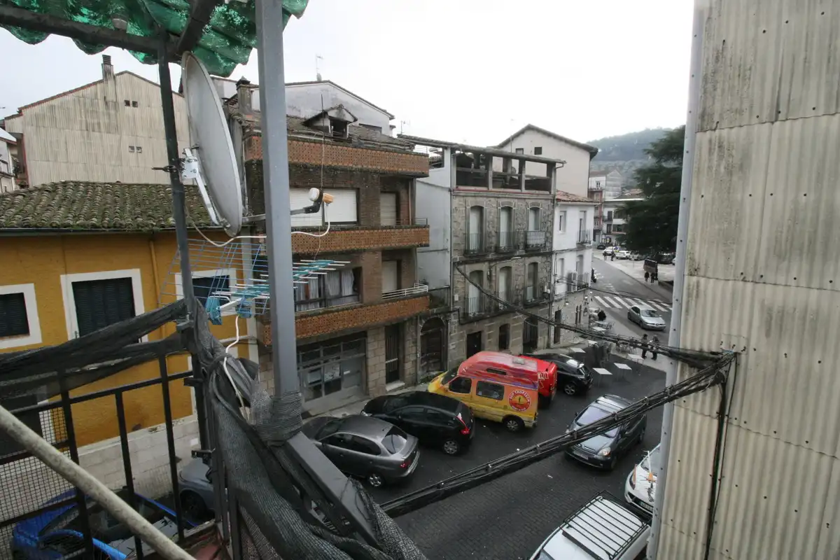 Vista exterior de Pis en venda en Arenas de San Pedro amb Terrassa, Traster i Balcó