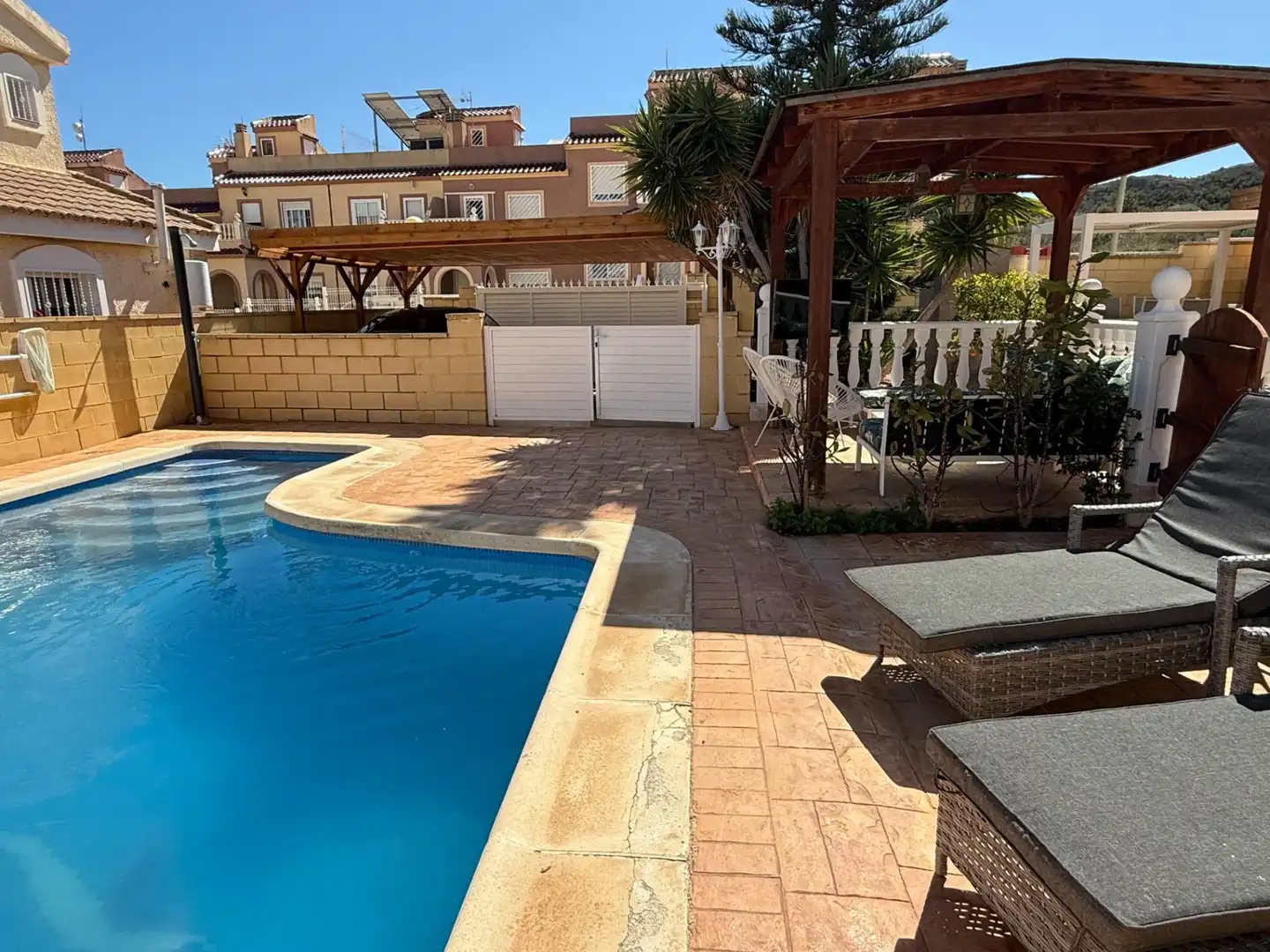 Piscina de Casa o xalet en venda en Monforte del Cid amb Aire condicionat, Calefacció i Jardí privat