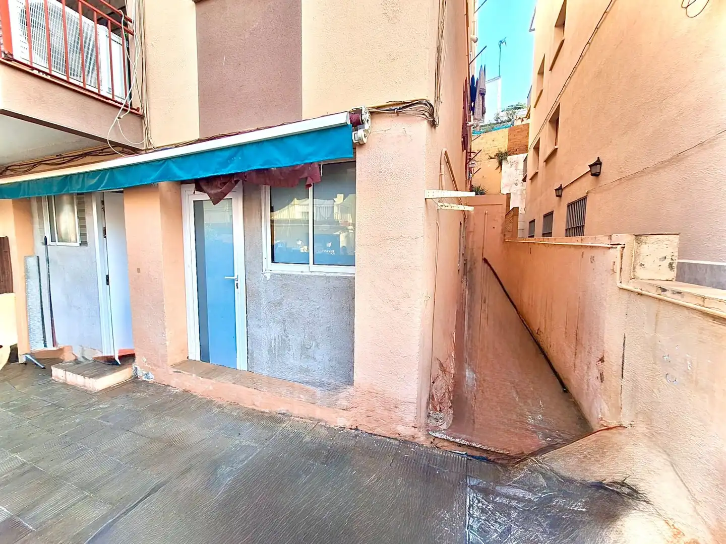 Außenansicht von Wohnung zum Verkauf in Castelldefels mit Heizung und Privatgarten