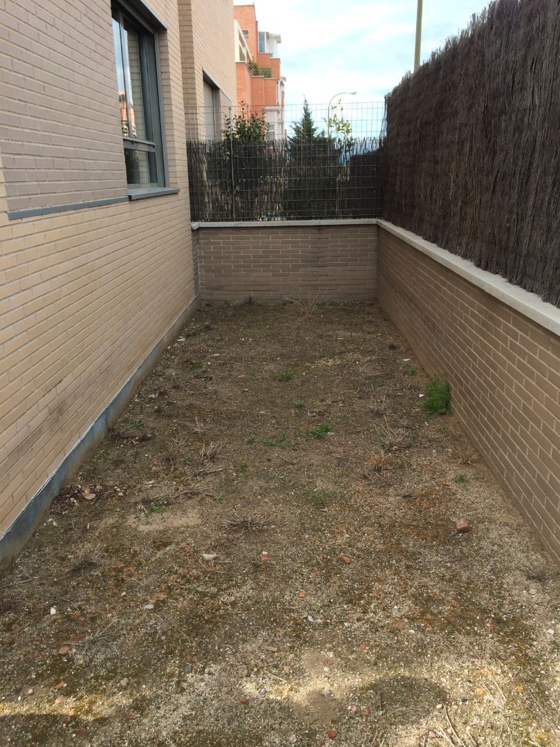 Jardí de Pis de lloguer en  Madrid Capital amb Aire condicionat, Calefacció i Jardí privat