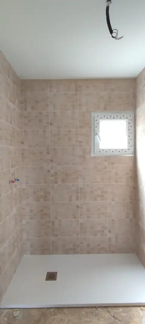 Baño de Casa o chalet en venta en Mejorada del Campo con Calefacción, Jardín privado y Parquet