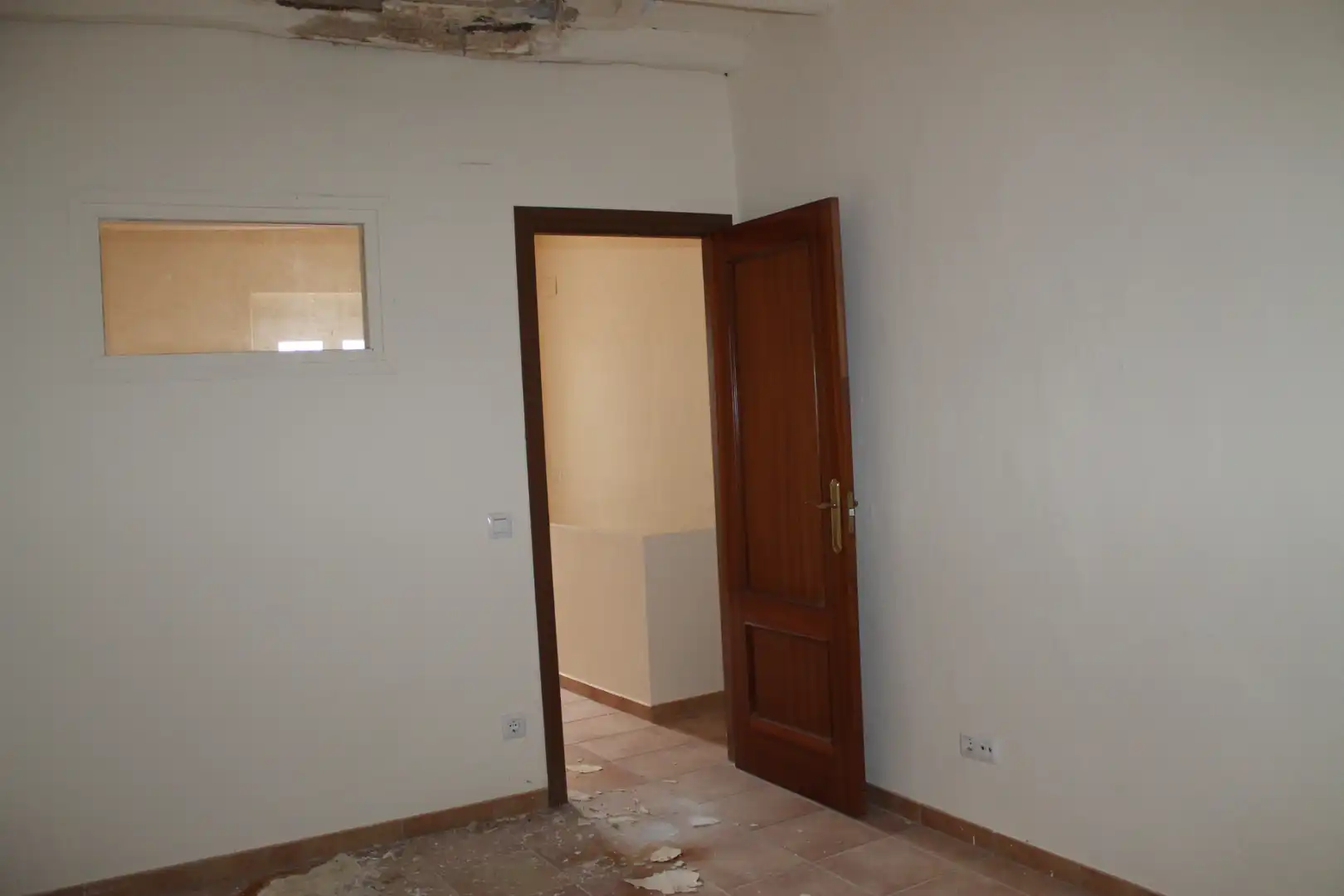Casa adosada en venda en Salomó amb Balcó i Alarma