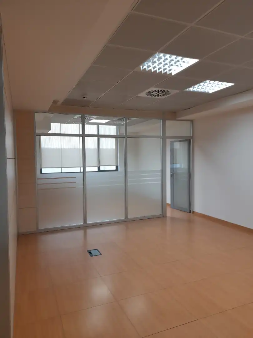 Oficina de alquiler en Sant Cugat del Vallès con Aire acondicionado y Calefacción