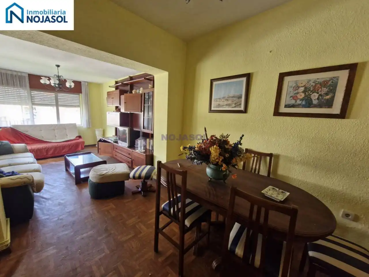 Sala d'estar de Casa o xalet en venda en Arnuero amb Calefacció, Jardí privat i Terrassa