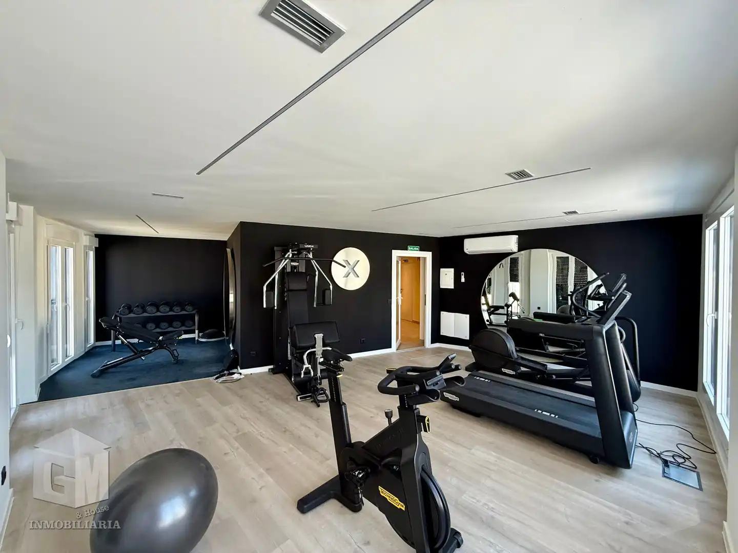 Apartments for rent in Madrid  with Air Conditioner, Heating and Storage room