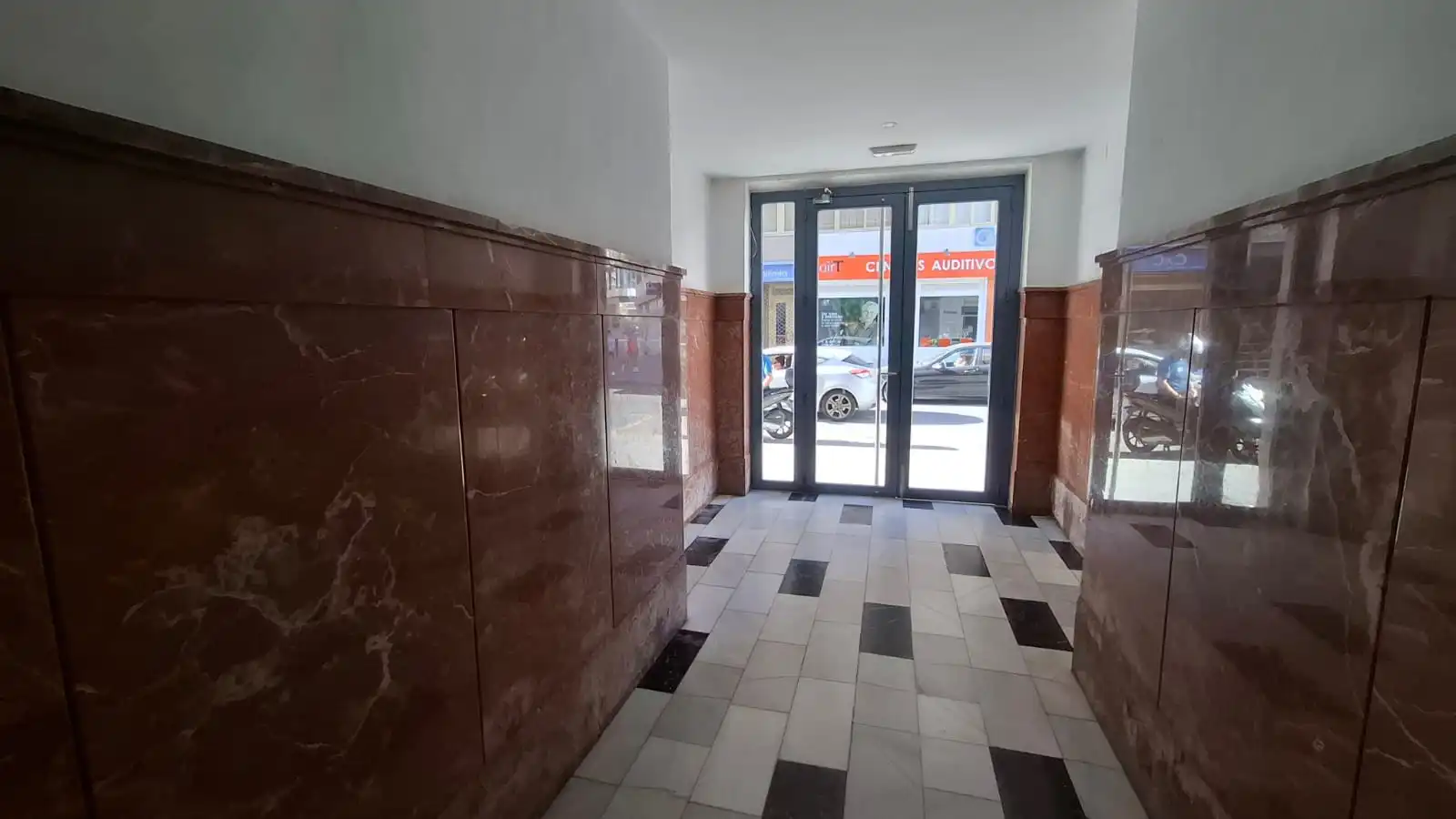 Flat for sale in Motril  with Air Conditioner, Terrace and Furnished