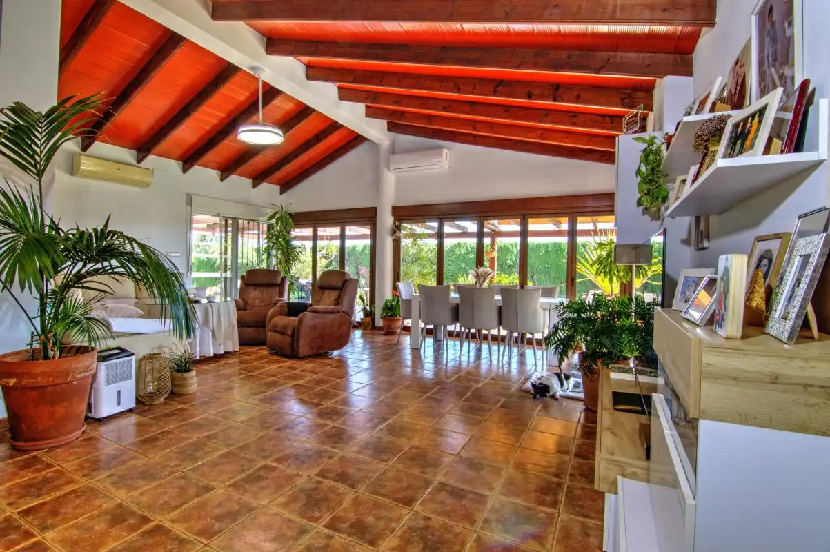 Sala de estar de Finca rústica en venta en Dolores con Aire acondicionado, Calefacción y Jardín privado
