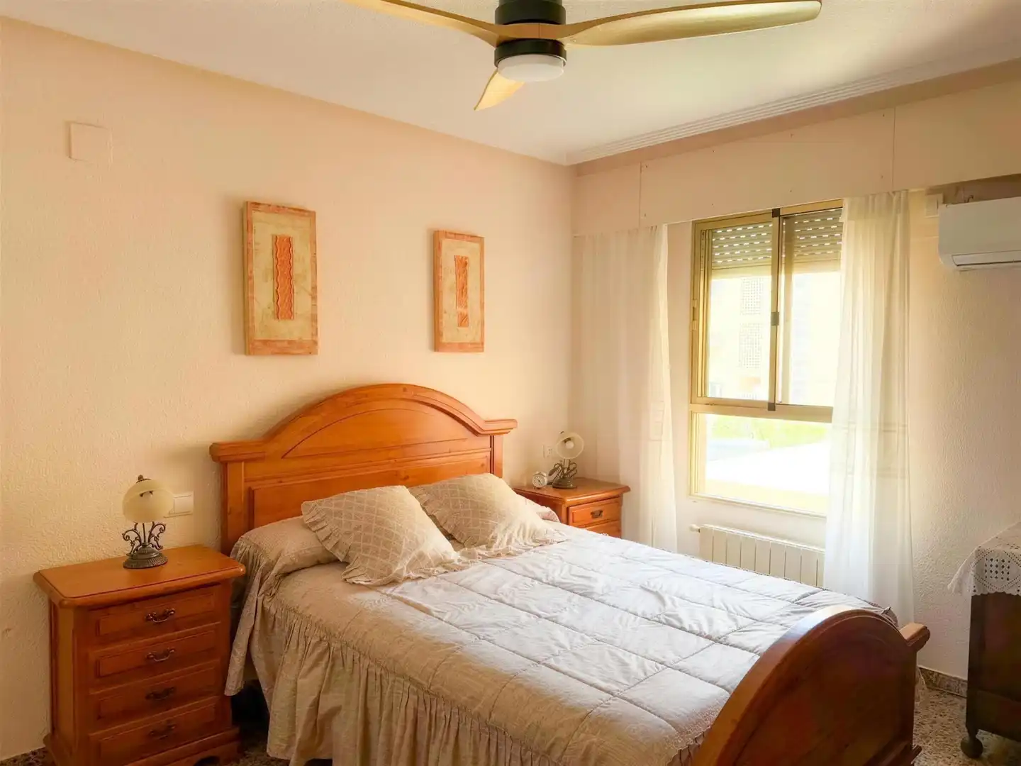Habitación de Piso de alquiler en Alicante / Alacant con Terraza, Amueblado y Balcón