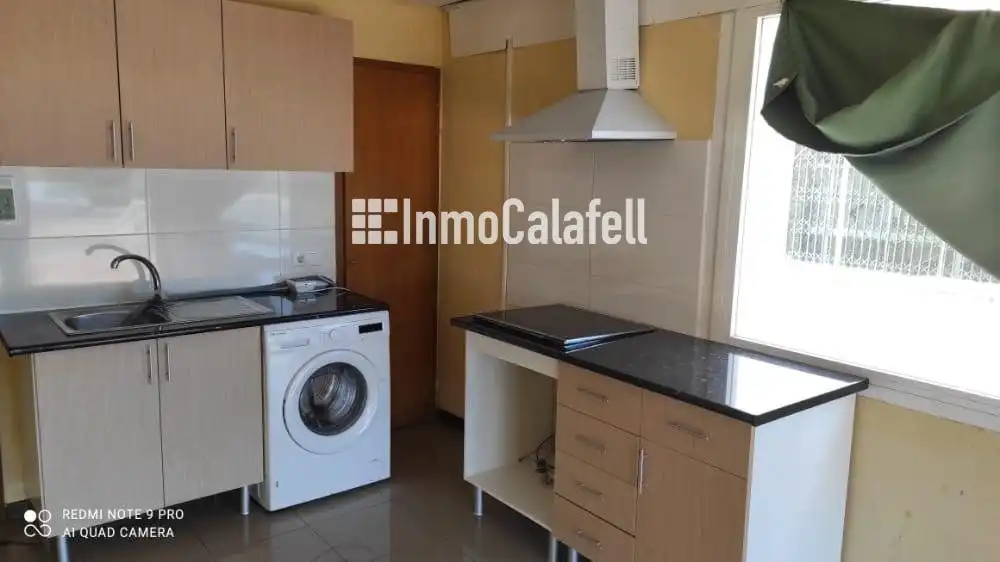 Commercial properties for sale in de Renau, 2, Creixell