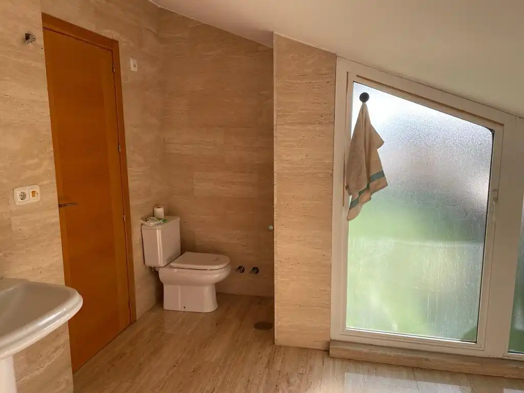 Baño de Ático de alquiler en Murcia con Aire acondicionado, Calefacción y Terraza