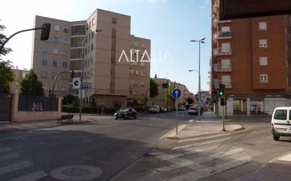 Vista exterior de Pis en venda en Cuenca Capital amb Terrassa