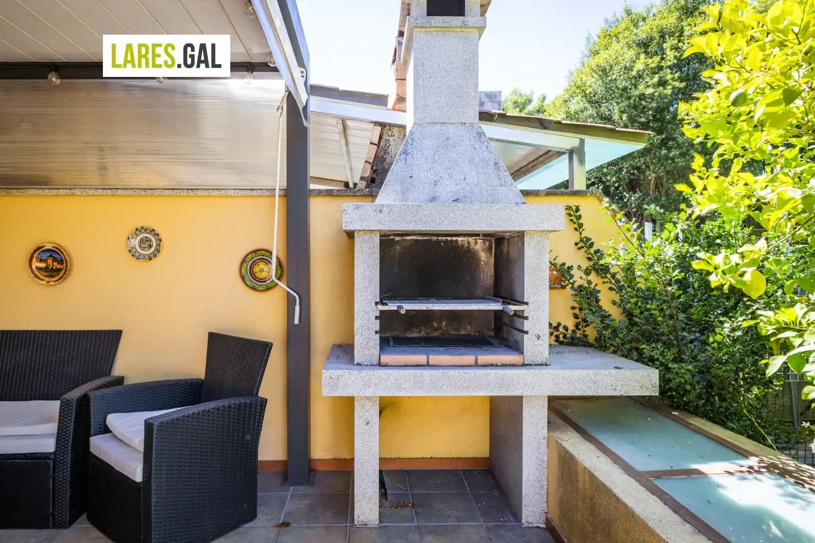 Terrasse von Einfamilien-Reihenhaus zum Verkauf in Cangas  mit Heizung, Terrasse und Abstellraum