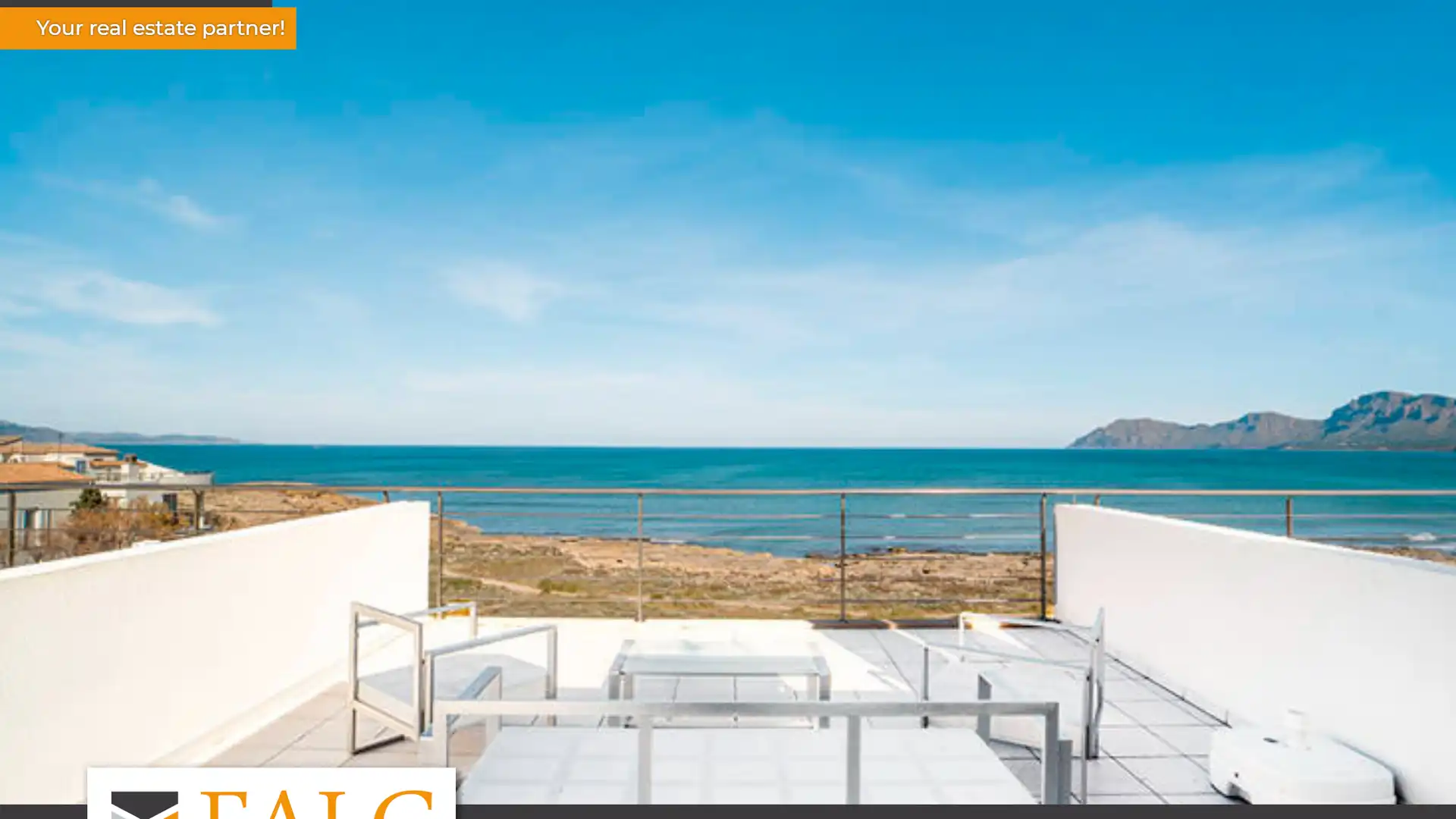 Vista exterior de Casa adosada en venda en Santa Margalida amb Aire condicionat, Jardí privat i Moblat