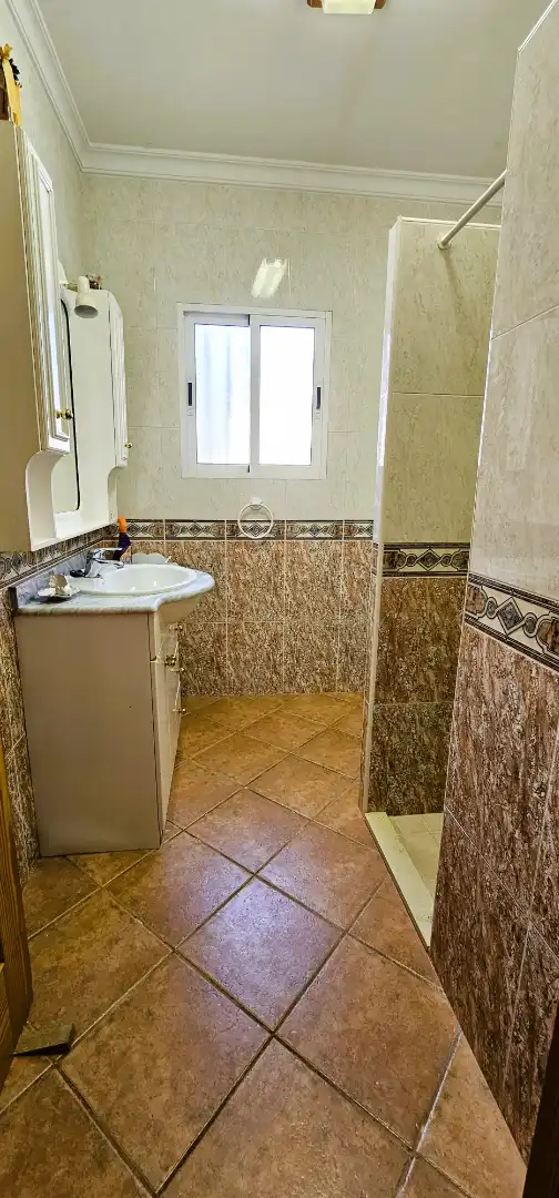 Baño de Casa adosada en venta en Totana con Jardín privado, Terraza y Trastero