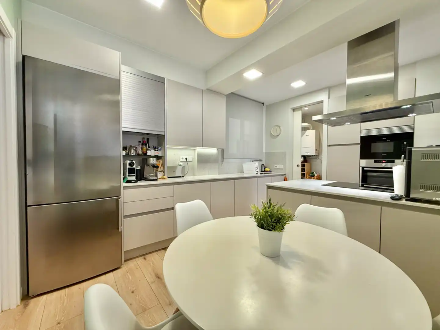 Cocina de Piso de alquiler en Barcelona con Aire acondicionado, Calefacción y Parquet