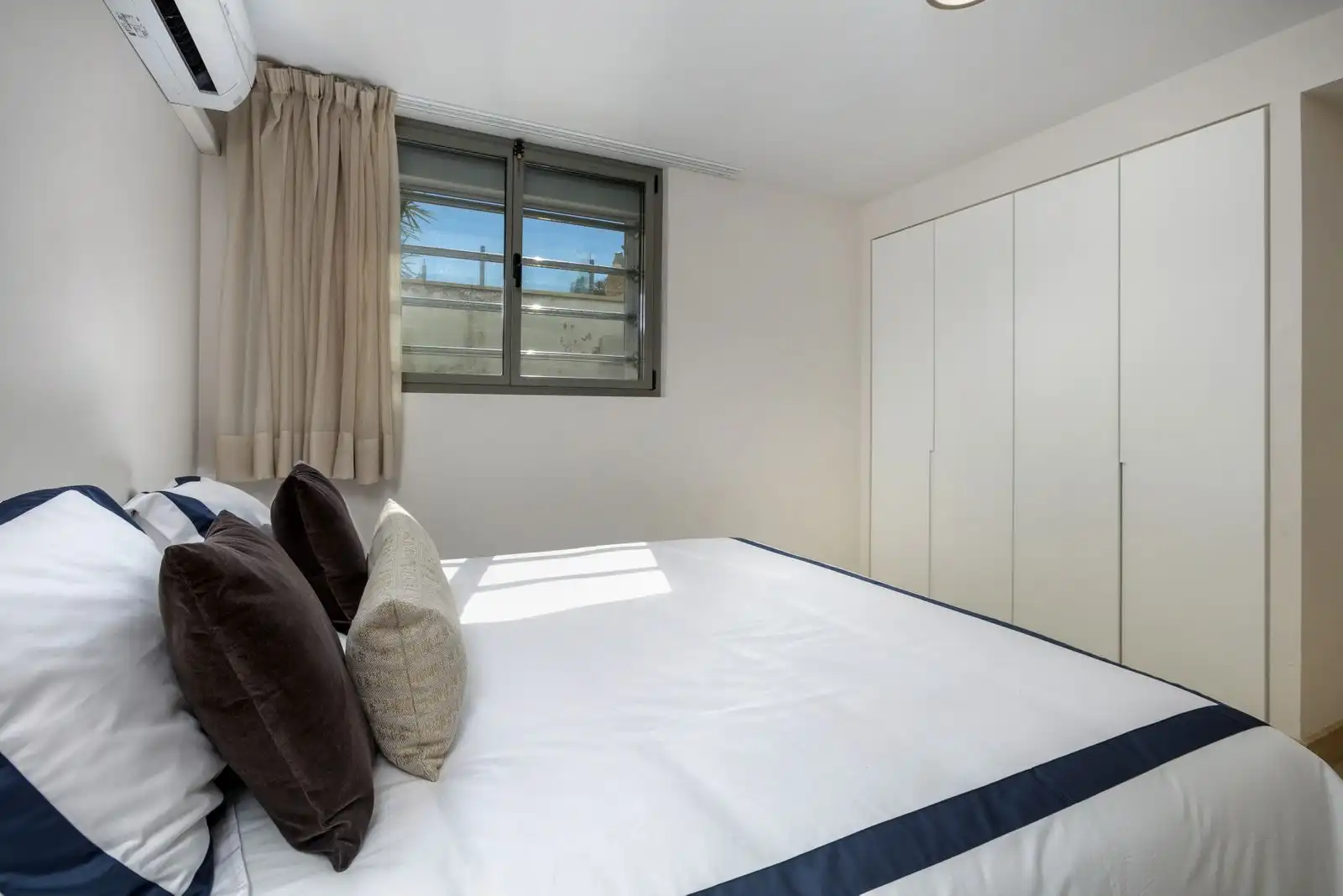 Villa mit Pool zur Miete in Avenida Tomás Pascual 22, imagen 20
