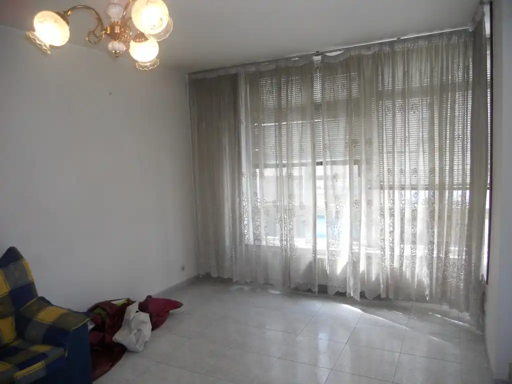 Sala de estar de Piso de alquiler en Ames con Calefacción, Trastero y Amueblado