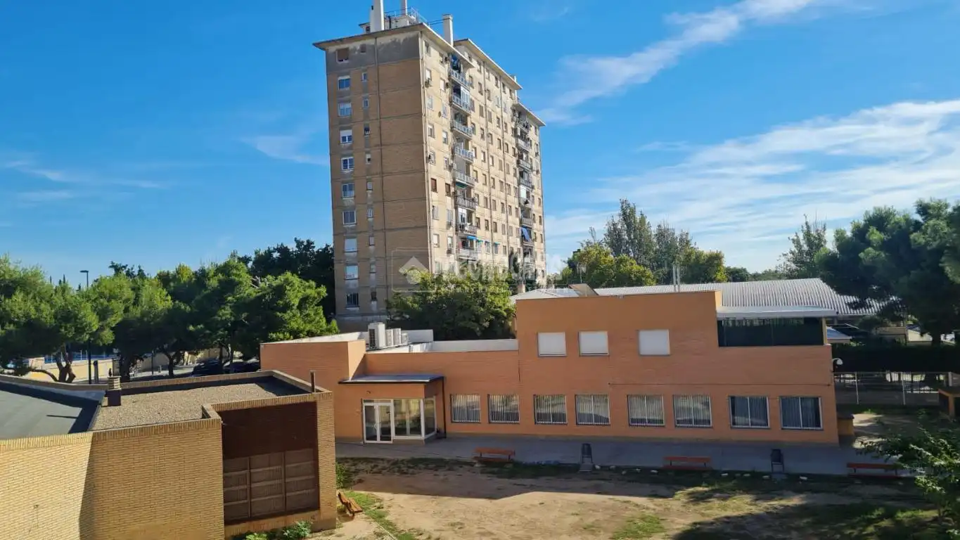 Oficina en venda a Arrabal