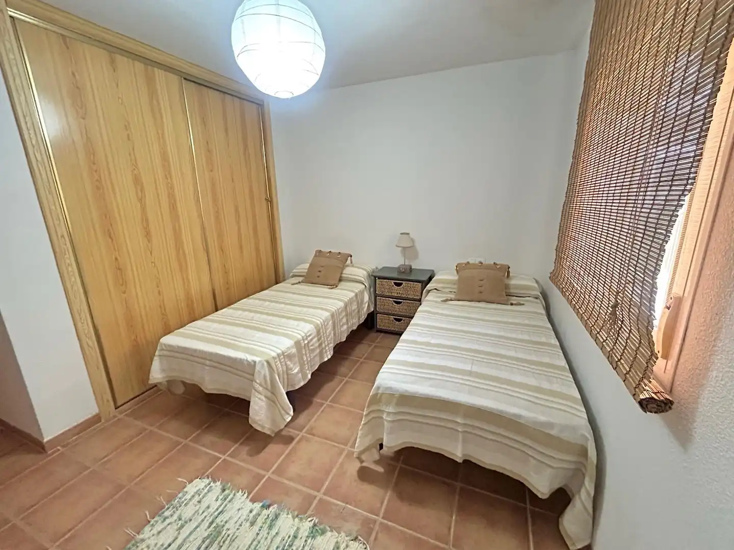 Habitación de Piso en venta en Roquetas de Mar con Terraza, Amueblado y Piscina comunitaria
