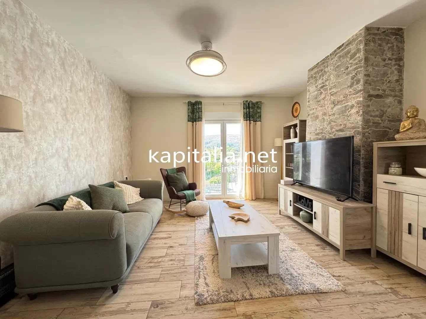 Sala de estar de Apartamento de alquiler en Ontinyent con Aire acondicionado, Calefacción y Piscina