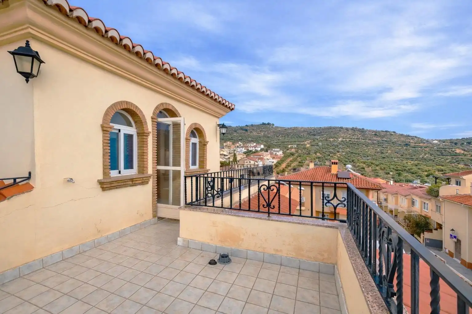 Exterior view of Houses for sale in Güevéjar  with Private garden, Terrace and Storage room