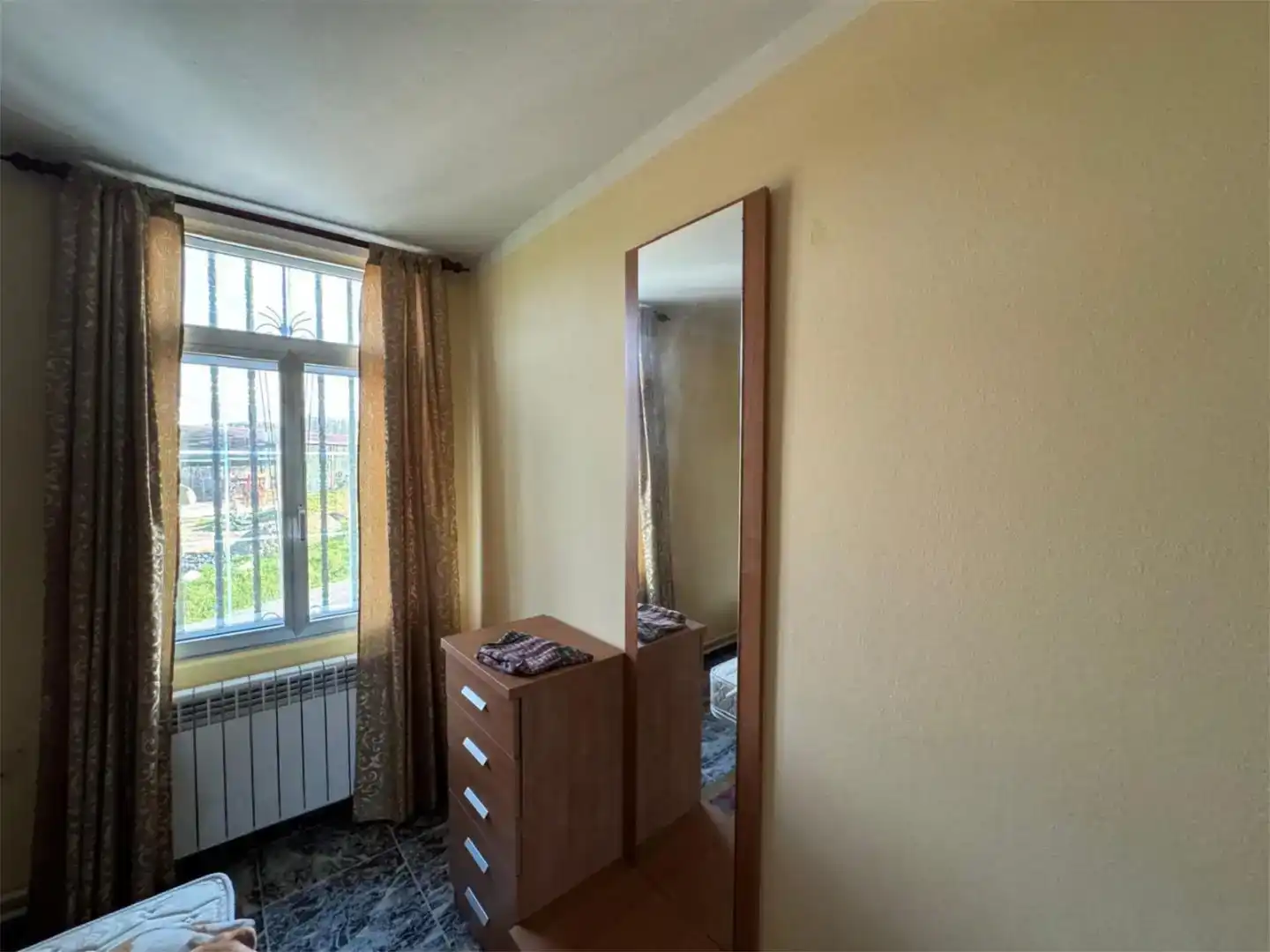 Schlafzimmer von Wohnung zum Verkauf in Negreira mit Privatgarten und Möbliert