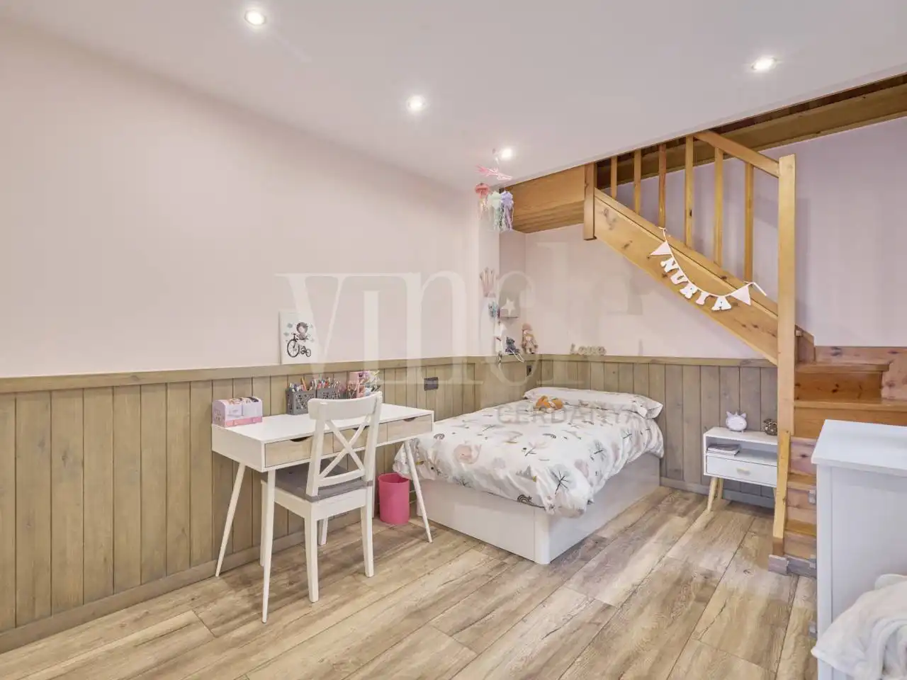 Schlafzimmer von Maisonette zum Verkauf in Puigcerdà mit Heizung, Parkett und Abstellraum