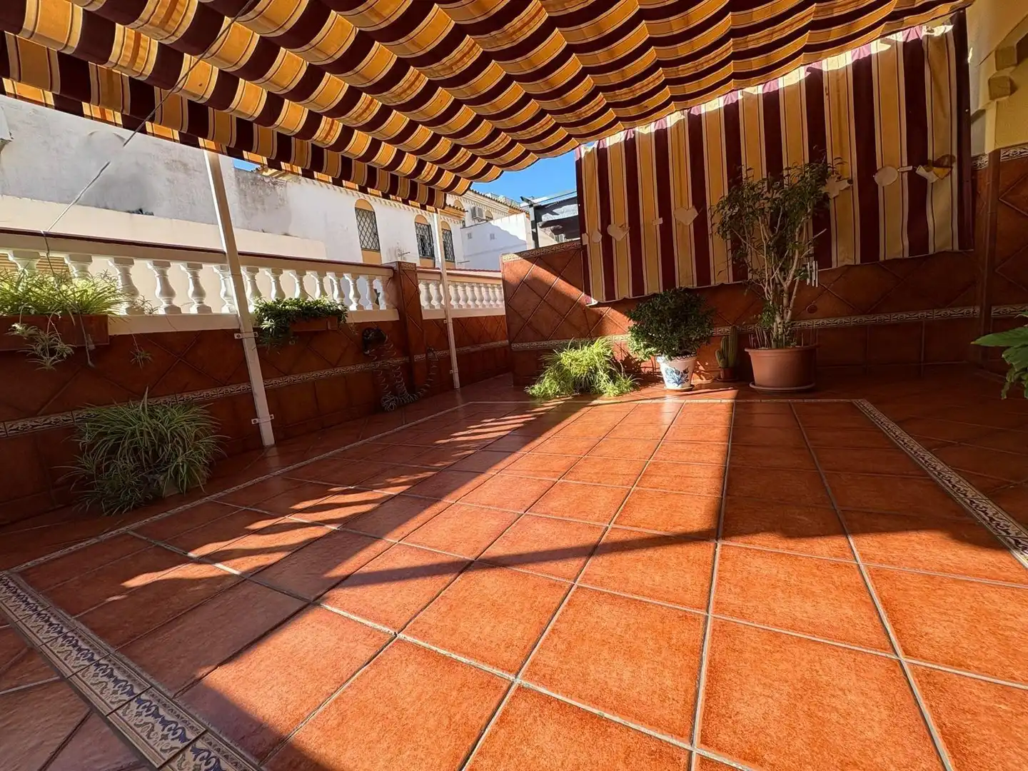 Terrace of Detached homes for sale in Algeciras  with Air Conditioner, Terrace and Storage room
