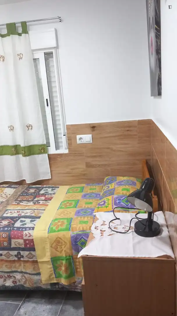 Dormitori de Estudi de lloguer en L'Hospitalet de Llobregat amb Aire condicionat, Calefacció i Moblat