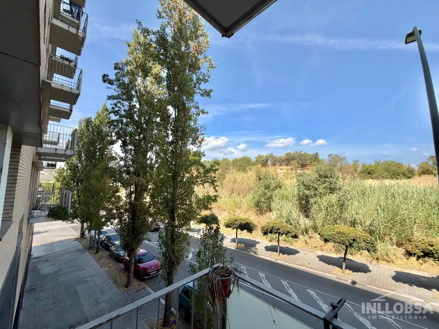 Vista exterior de Piso en venta en Manresa con Calefacción, Parquet y Terraza
