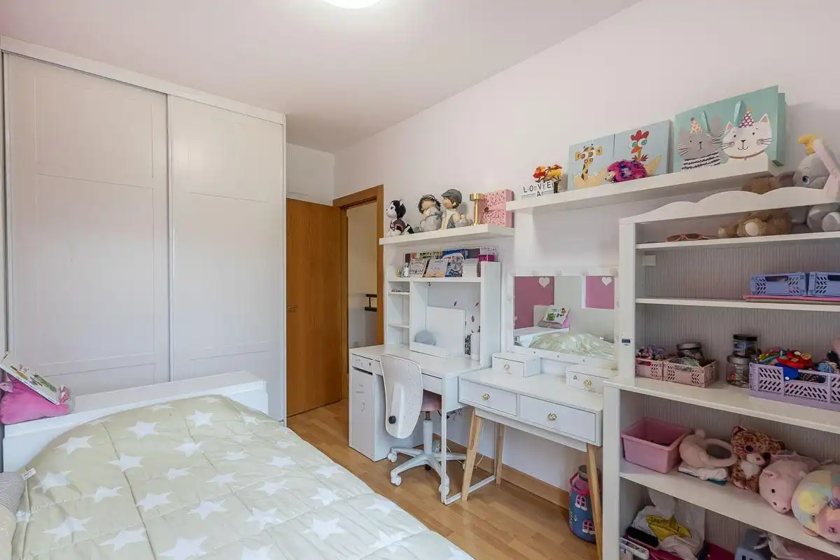 Detached homes for sale in Poniente