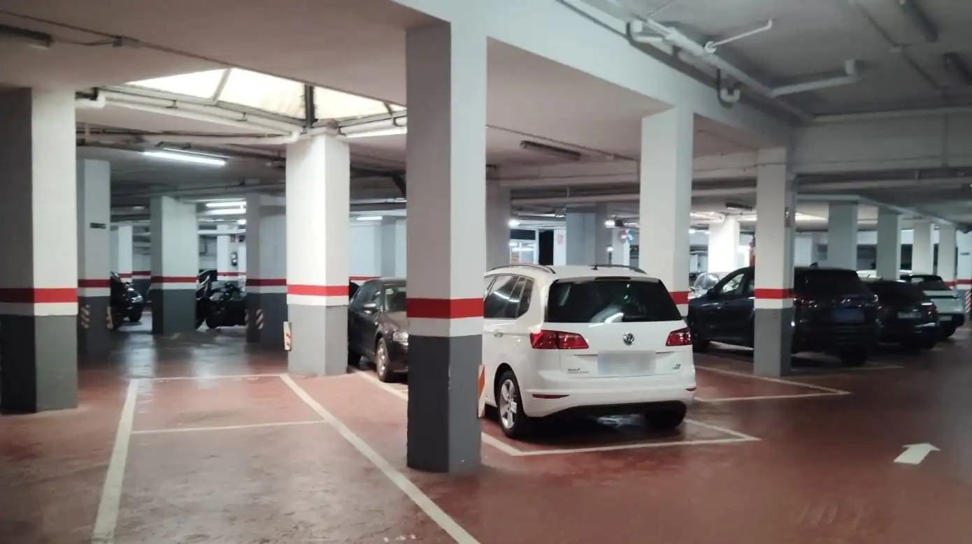 Einzelparkplatz zur Miete in AVENIDA JOSEP TARRADELLAS 110, imagen 7