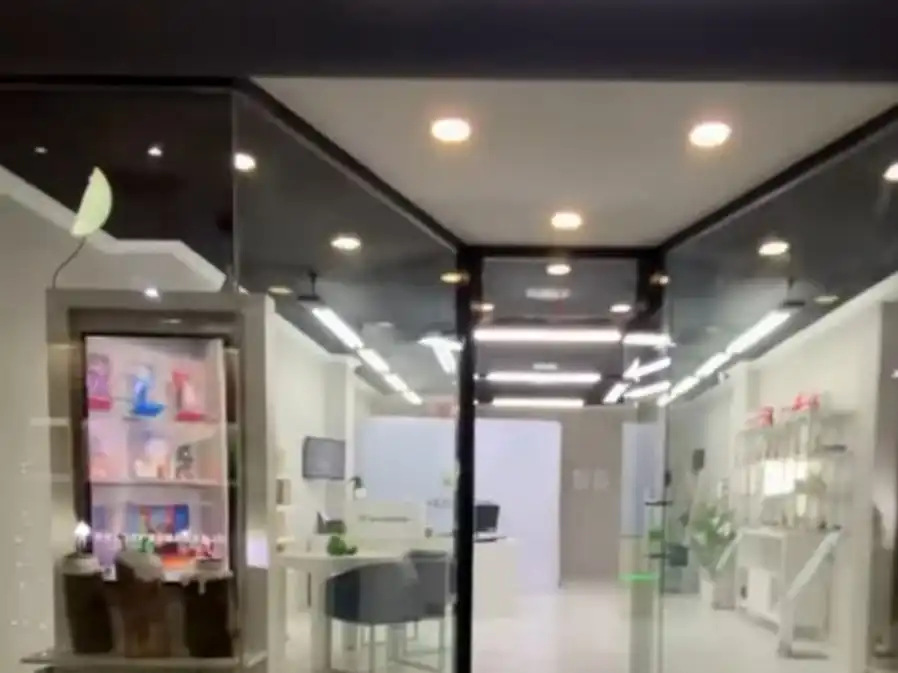 Oficina en venta en Alicante / Alacant con Aire acondicionado, Calefacción y Alarma
