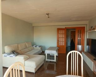 Living room of Flat for sale in  Valencia Capital  with Air Conditioner and Balcony