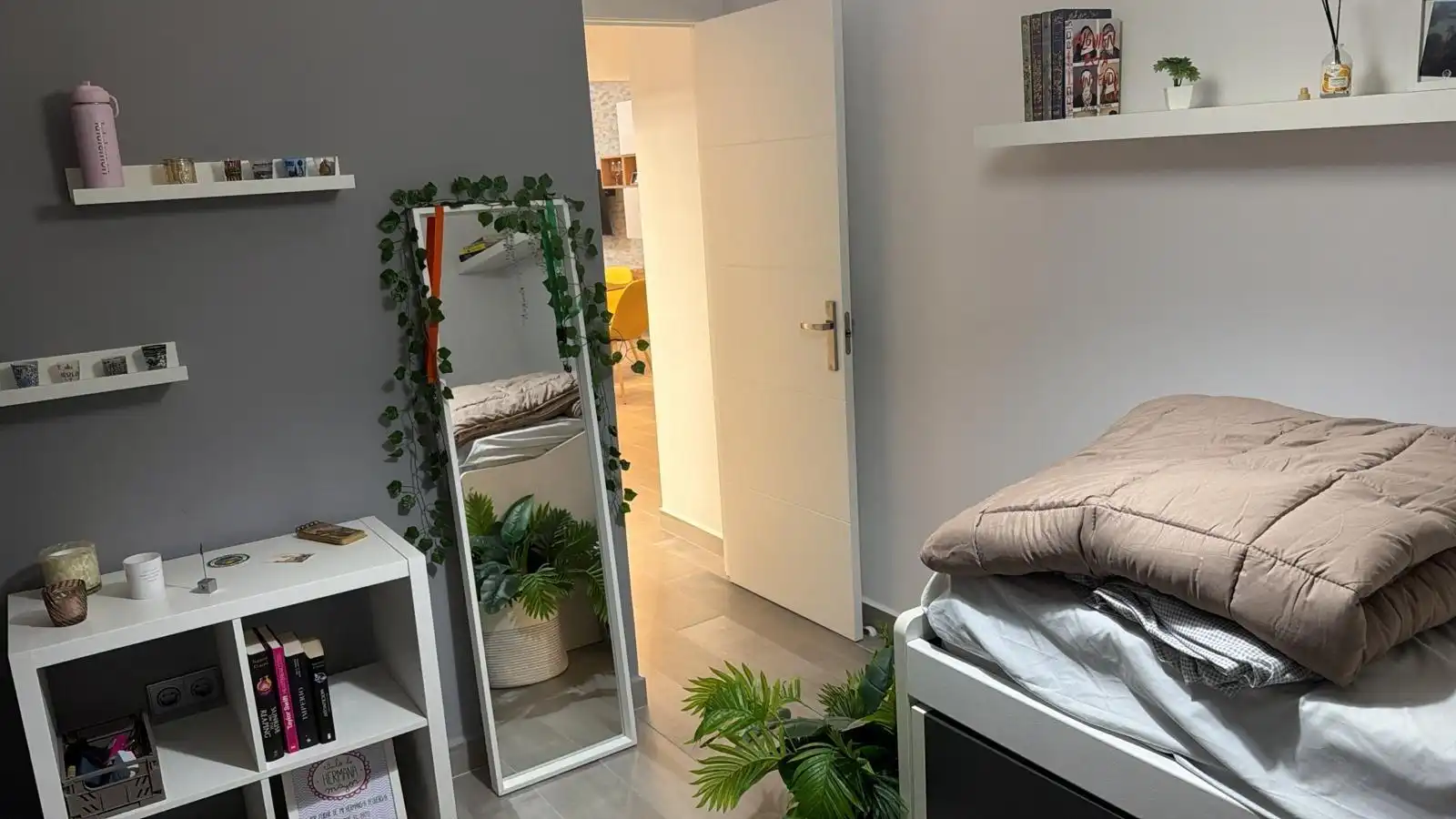 Schlafzimmer von Erdgeschoss zum Verkauf in Benetússer mit Klimaanlage, Terrasse und Abstellraum