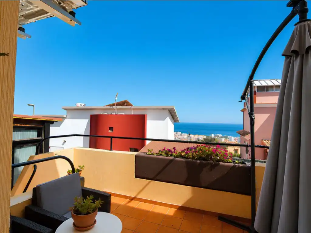 Terraza de Casa adosada en venta en Benalmádena con Aire acondicionado, Jardín privado y Amueblado